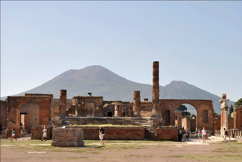 pompei_forum