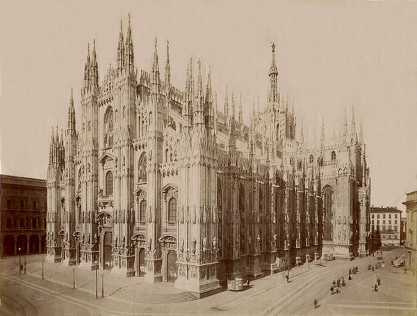 Une photo du Duomo de Milan par Giacomo Brogi 
